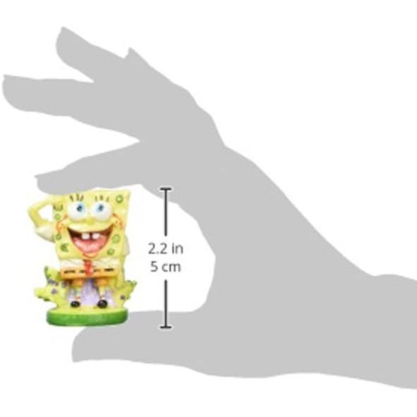Penn-Plax Spongebob and Patrick Official decoration held in hand, measuring 2.2 inches for aquariums.