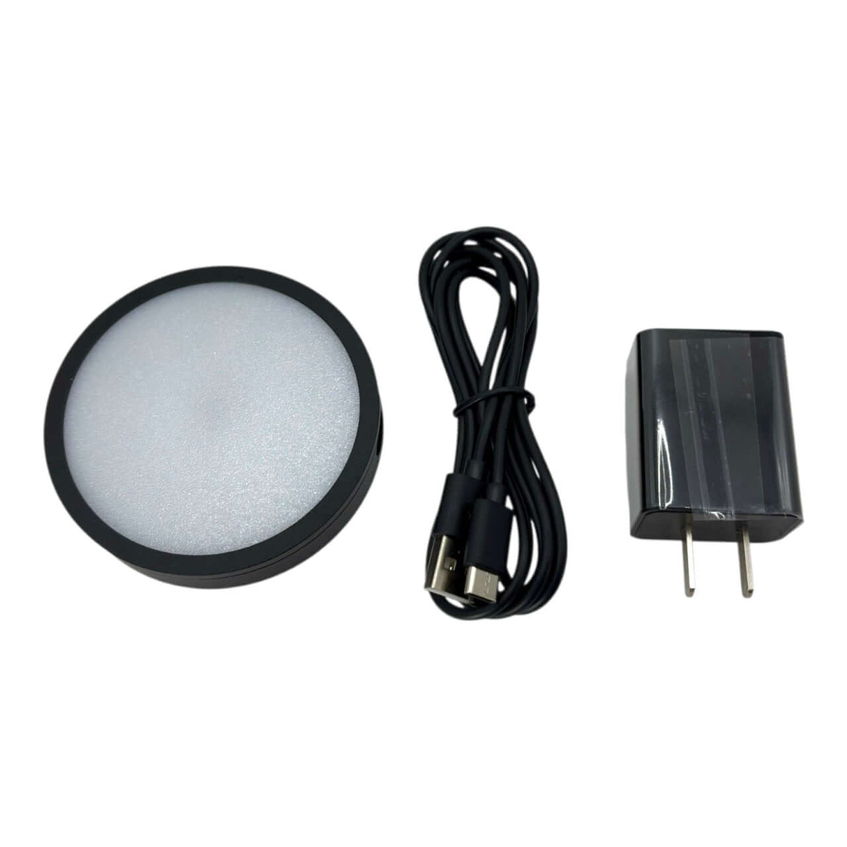 Themed WWW Betta Aqua Aquariums lighting accessories including a circular light, USB cable, and power adapter.