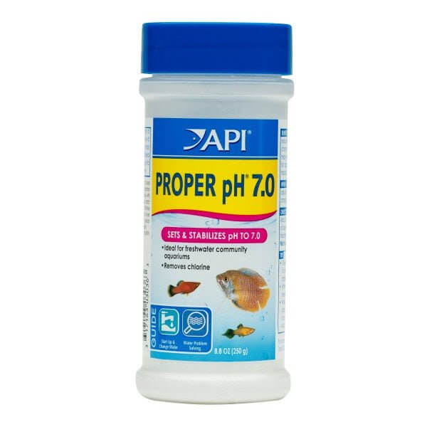 API Proper pH 7.0 product for aquariums, stabilizes pH, removes chlorine, essential for fish health, 240g container.