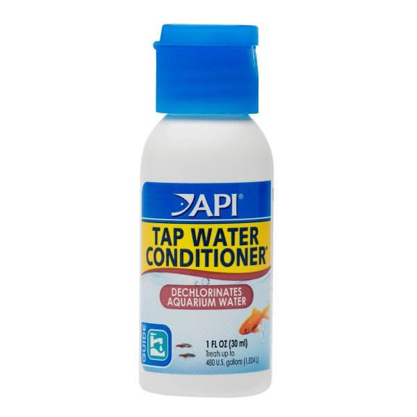 API Tap Water Conditioner bottle for dechlorinating and detoxifying aquarium water, 1 fl oz size.