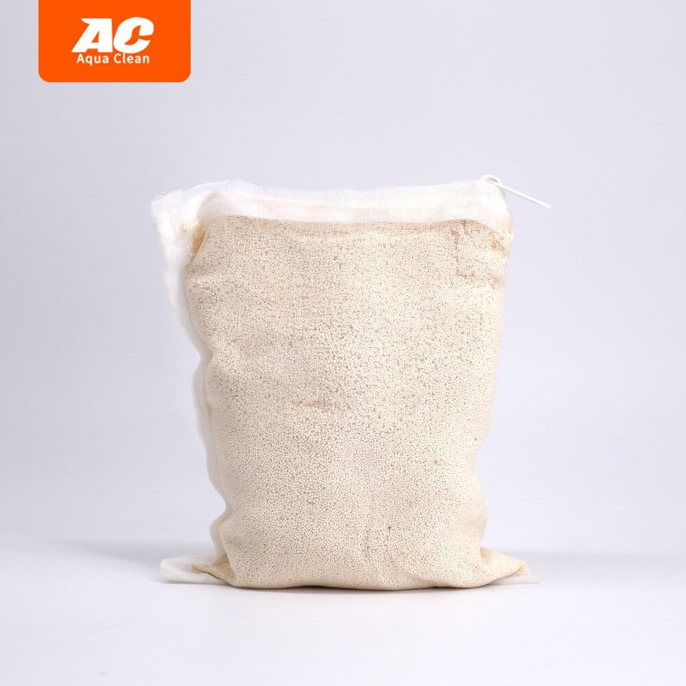 Aqua Clean Organic Remover 500ml packaging displaying macro-porous synthetic polymer for effective water filtration.