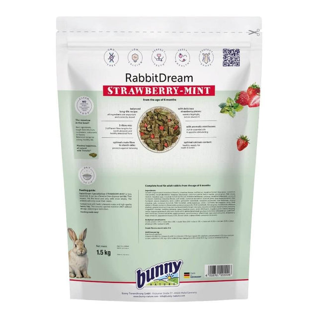 Bunny Nature Rabbit Dream Strawberry Mint 1.5kg packaging for rabbits, featuring natural ingredients and tasty strawberry mint flavor.
