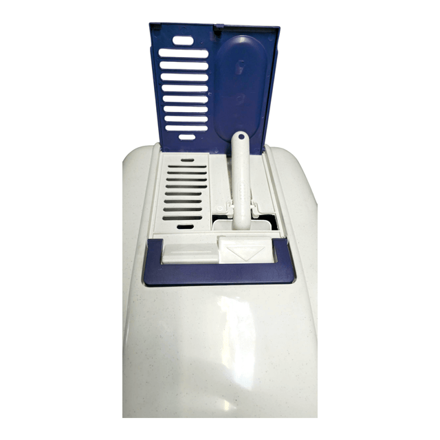 Top view of Cat Loo with Hood, featuring a smooth, durable plastic surface and easy-clean lid design.