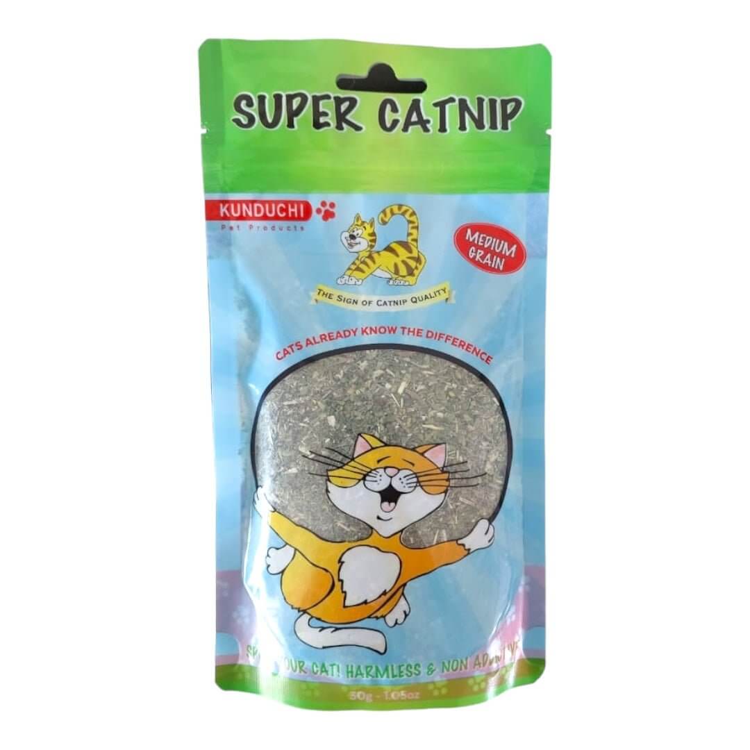 Kunduchi Super Catnip packaging featuring a playful cat, medium grain catnip for feline stimulation and fun.