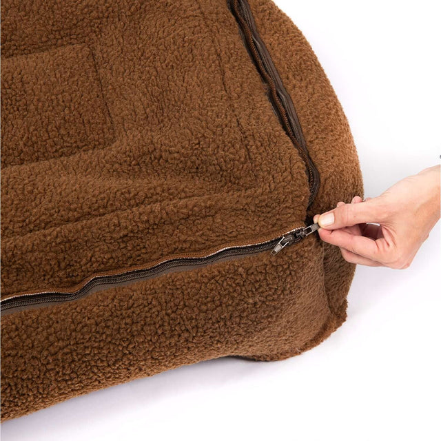 Close-up of the zippered detail on Rogz Outdoor Walled Dog Bed, showcasing its high-quality fabric and design.