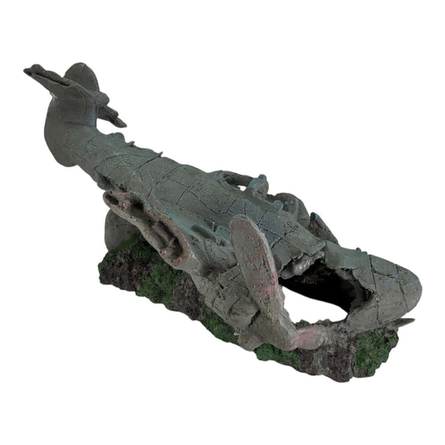Sunken war airplane aquarium ornament in grayish-green resin, creating an underwater adventure in fish tanks.