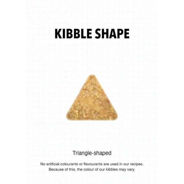 Triangle-shaped kibble for Ultra Dog Superwoof Large Puppy promoting healthy digestion and strong teeth.