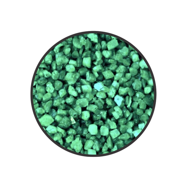 Green colored gravel for aquariums, 2.5mm grain size, non-toxic and safe for fish and plants, 1kg packaging.