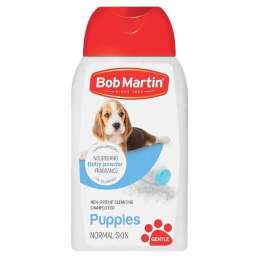 Bob Martin Puppy Shampoo 200ml with baby powder fragrance, gentle cleansing for puppies with normal skin.