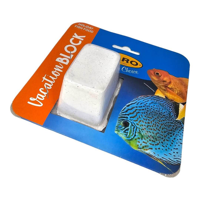 Daro Vacation Block fish food for aquariums, designed to dissolve slowly and nourish fish during vacations.