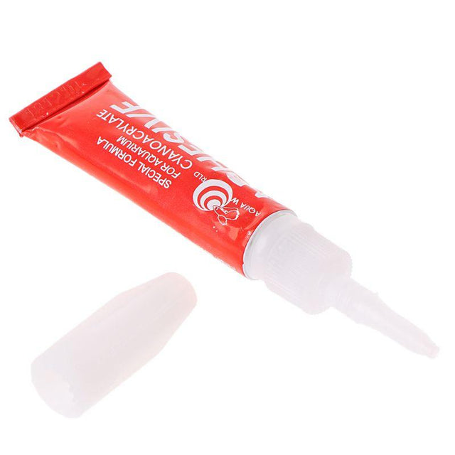 Gel Glue Cyanoacrylate 5g tube for aquariums, ideal for adhering decorations and plants underwater. Safe for all aquarium life.