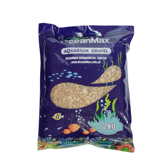 OceanMax 2kg aquarium gravel bag, ideal for natural aquarium bottoms and enhancing aquatic environments.