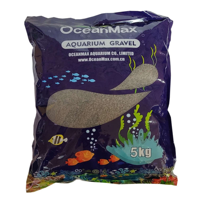 OceanMax 5kg aquarium gravel bag, perfect for enhancing aquatic habitats and ensuring a clean environment for fish.