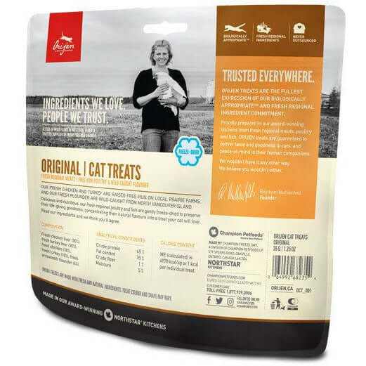 Orijen Original Freeze Dried Cat Treats 35g package showing natural ingredients and nutritional information.