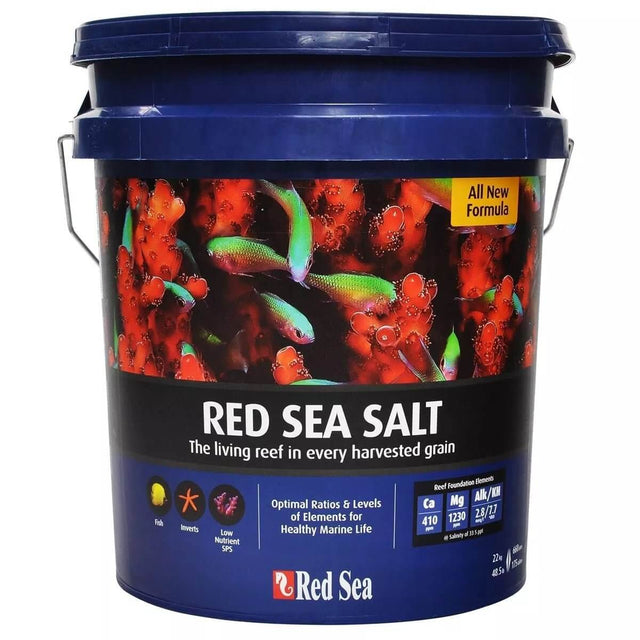 Red Sea Salt bucket for aquariums, featuring optimal mineral ratios for healthy marine life.