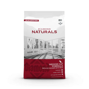 Diamond Naturals Indoor Cat Formula Rich in Chicken with Rice Dry Cat Food packaging on a white background.