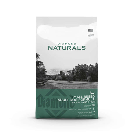 Diamond Naturals Small Breed Adult Dog Formula Rich in Lamb and Rice Dry Dog Food package featuring high-quality ingredients.
