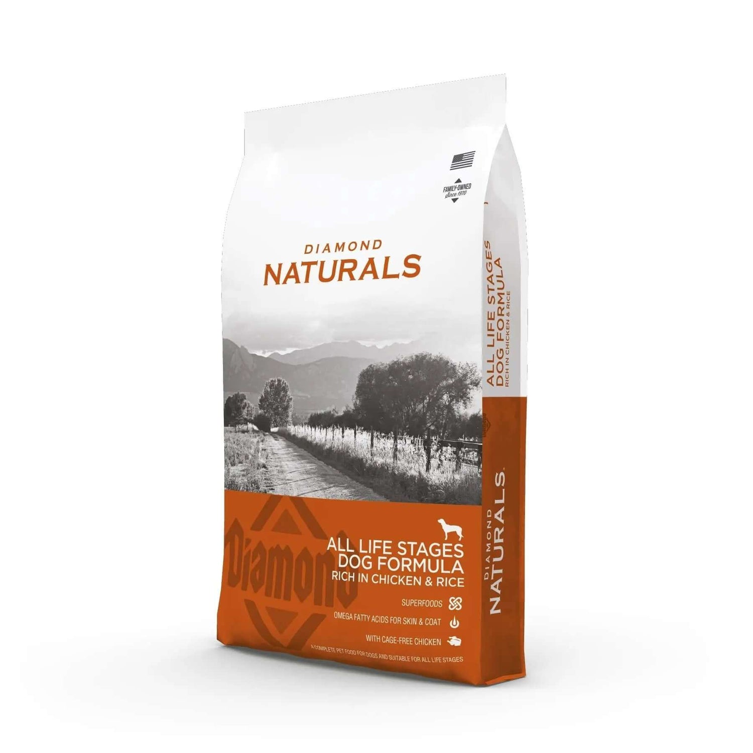 Diamond Naturals All Life Stages Dog Formula Rich in Chicken and Rice Dry Dog Food packaging front view.