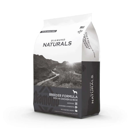Diamond Naturals Breeder Formula Rich in Chicken and Rice Dry Dog Food bag packaging front view
