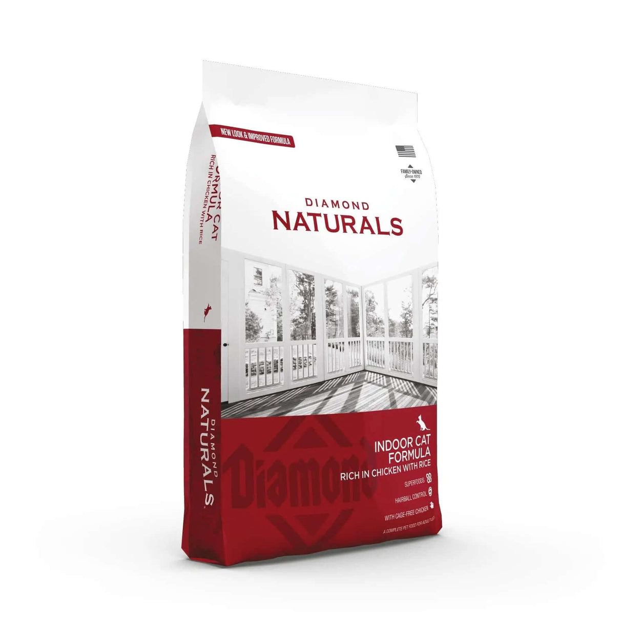 Diamond Naturals Indoor Cat Formula Rich in Chicken with Rice Dry Cat Food 3D packaging on a white background.