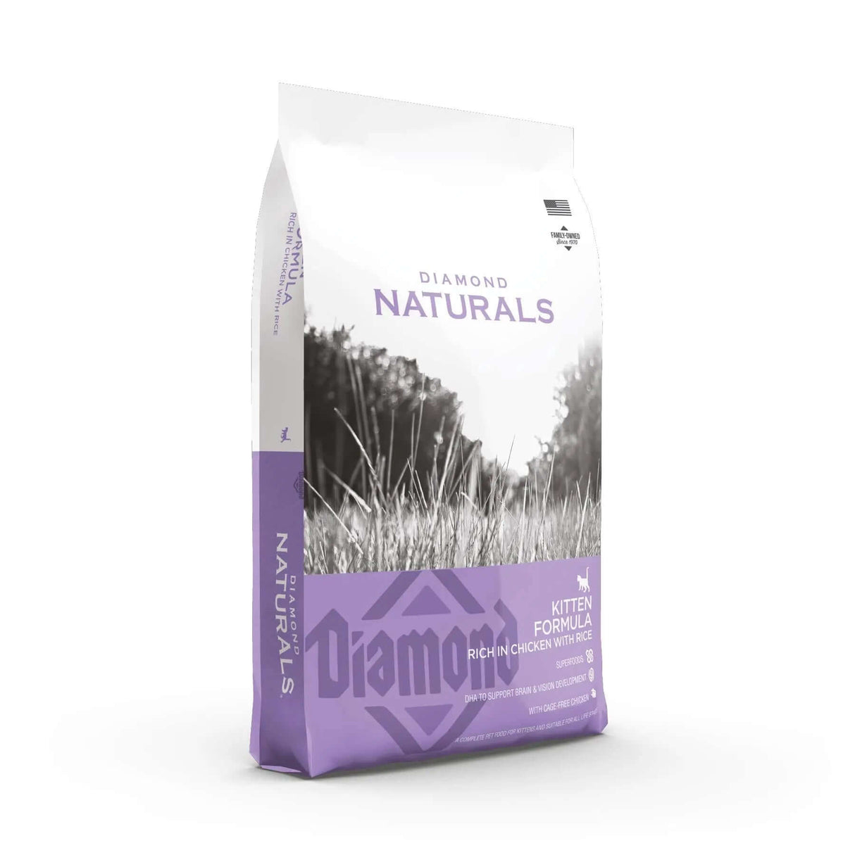 Diamond Naturals Kitten Formula Rich in Chicken with Rice Dry Cat Food bag on a white background.