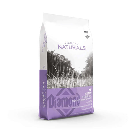 Diamond Naturals Kitten Formula Rich in Chicken with Rice Dry Cat Food bag on a white background.
