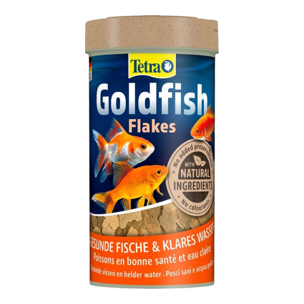Tetra Goldfish Flakes container for nutritious goldfish food with natural ingredients and no preservatives.