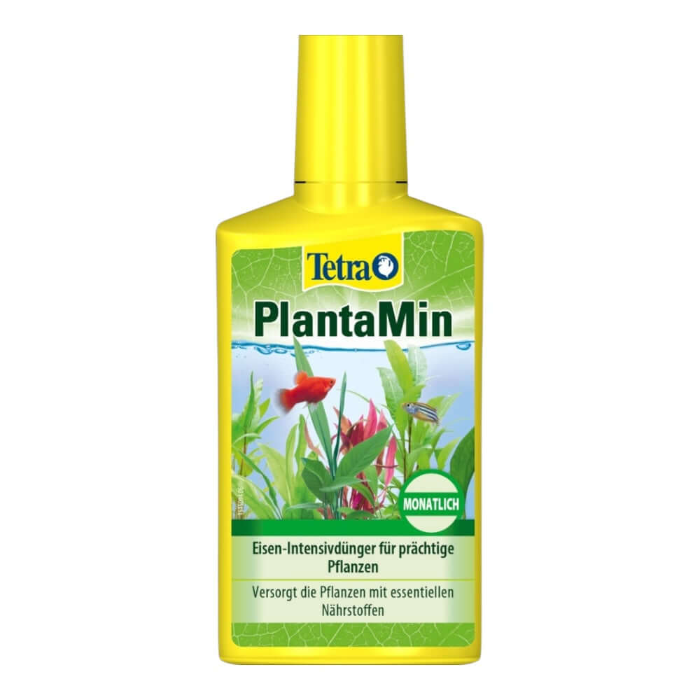Tetra PlantaMin iron fertilizer bottle for healthy aquarium plants with essential nutrients.
