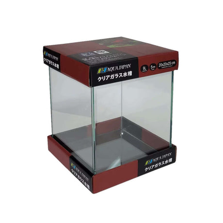 AquaJapan Starfire Aquarium Only displayed in Ultra Clear Low Iron Glass design, 9L size 20x20x25cm.