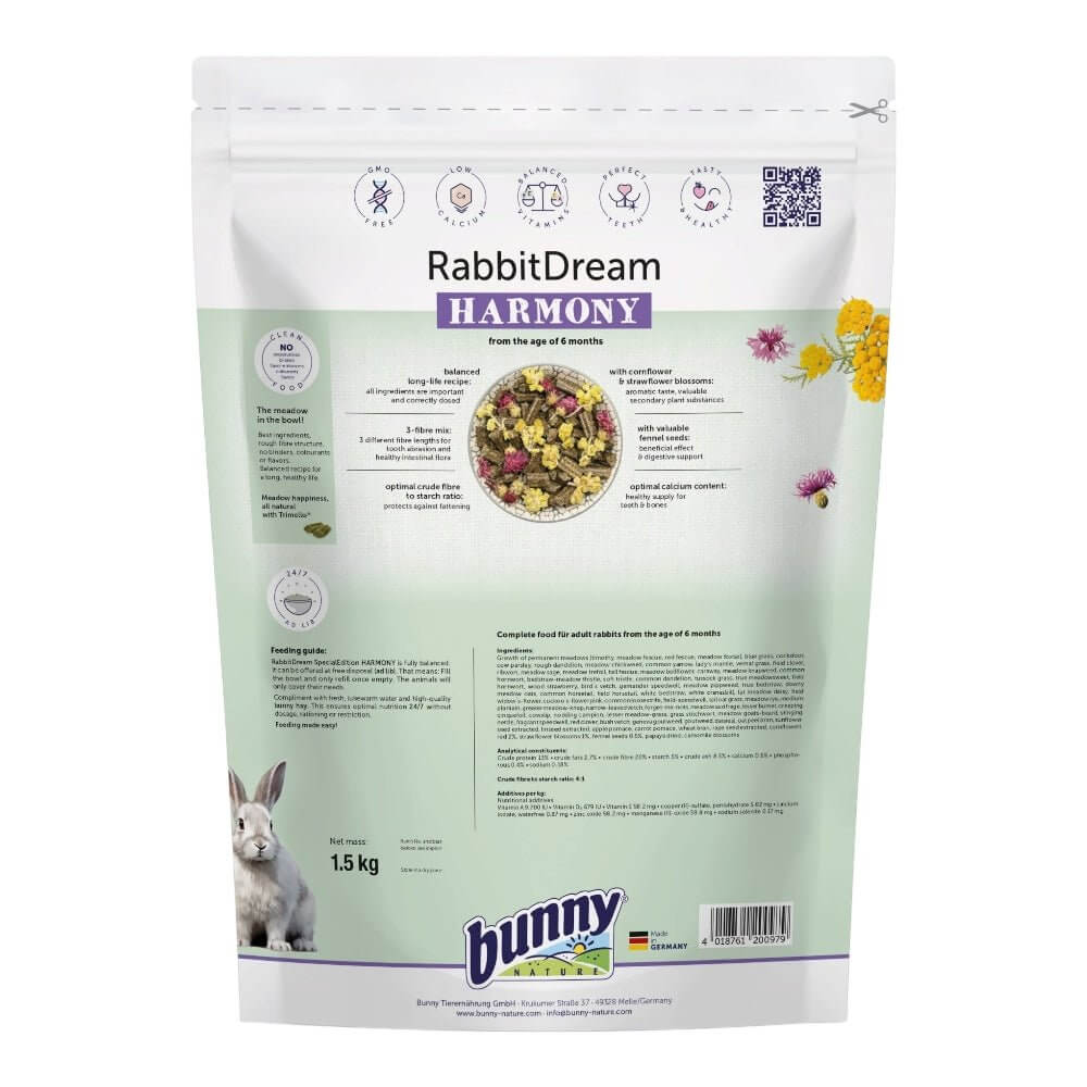 Bunny Nature Rabbit Dream Harmony 1.5kg bag, natural rabbit food with herbs and grasses for healthy digestion.