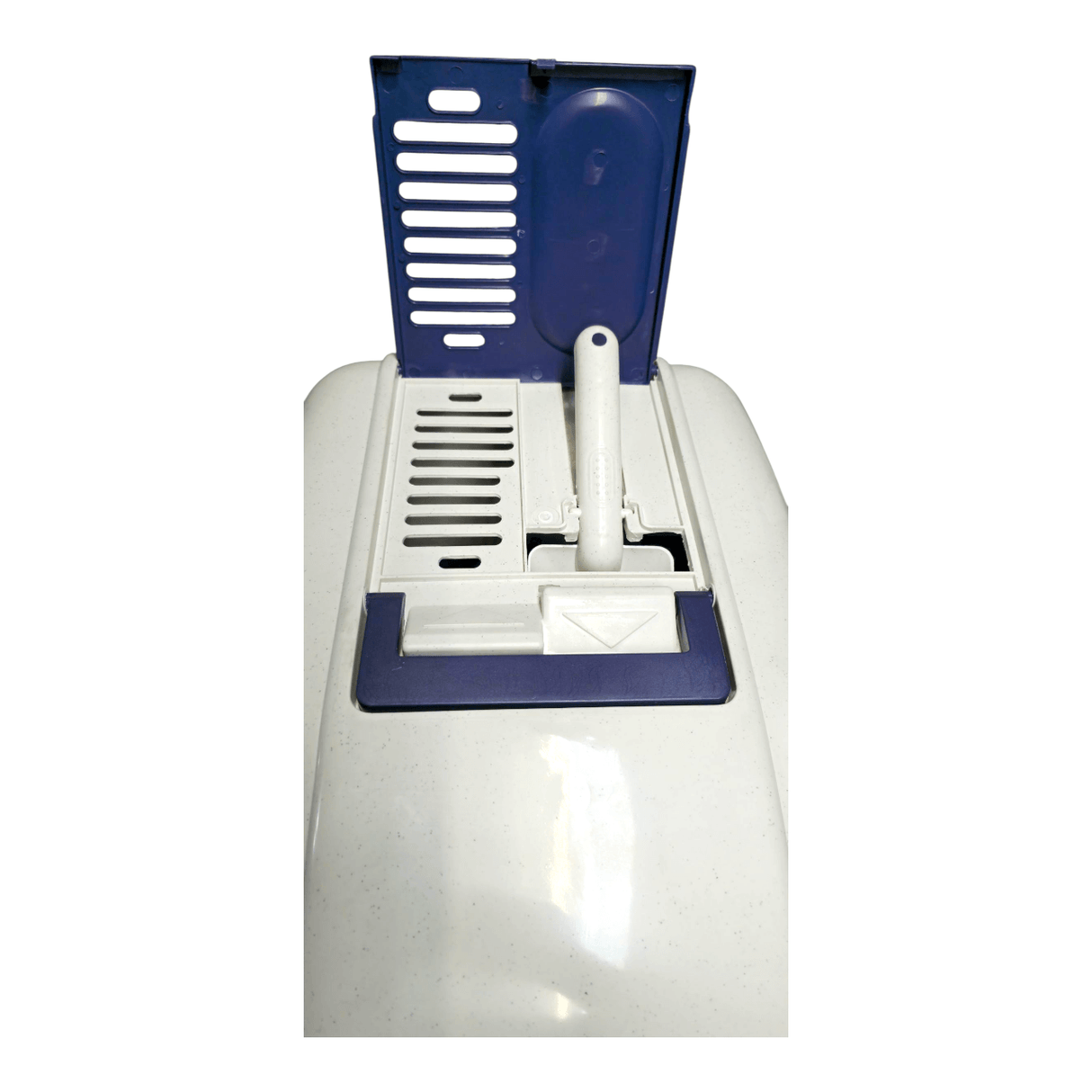 Top view of Cat Loo with Hood, featuring a smooth, durable plastic surface and easy-clean lid design.
