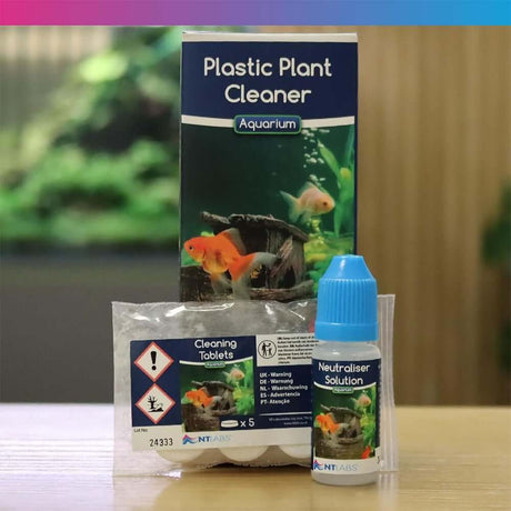 NT Labs Plastic Plant Cleaner kit with cleaning tablets and neutraliser solution for aquarium decor.