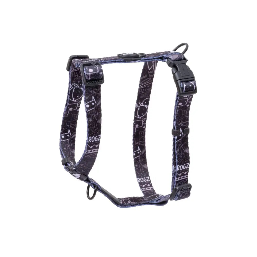 Rogz Fusion Classic Dog Harness featuring adjustable straps for a comfortable fit during walks.