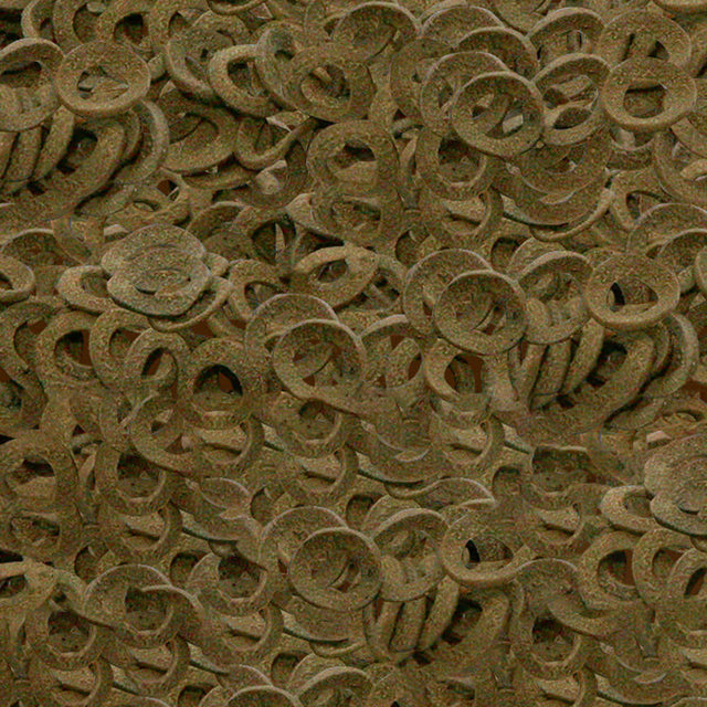 Sera Crab Loops, sinking crab food made of spirulina and willow bark, nutrient-rich for healthy crab growth.