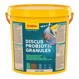 Sera Discus Probiotic Granules 4.5 kg container for discus growth, immune support, and vibrant coloration.