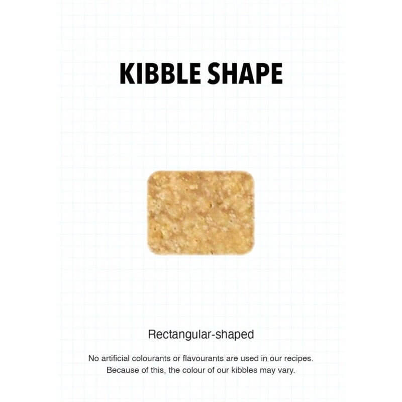 Rectangular-shaped kibble of Ultra Cat Optimal Balance Adult in a natural color, highlighting no artificial additives.