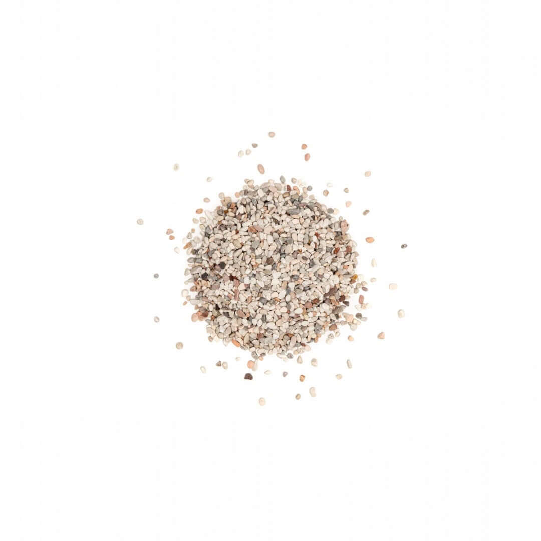 Natural UNS Controsand Tahoe substrate for aquariums, showcasing various tones and granule sizes.