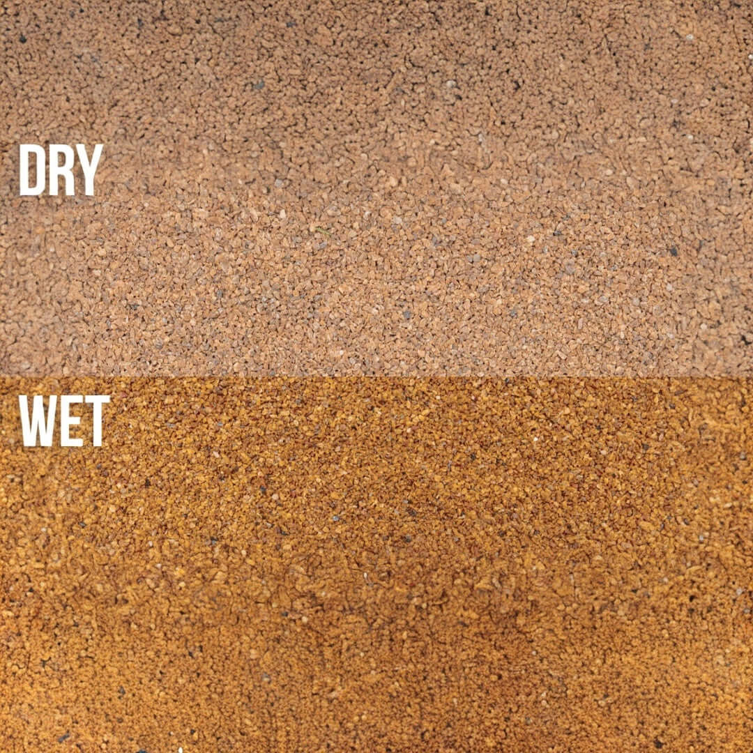 Image of UNS Controsand Mojave showing dry and wet substrate textures for aquascaping.