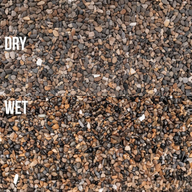 Comparison of dry and wet UNS Controsand Santa Fe substrate for aquariums and terrariums.