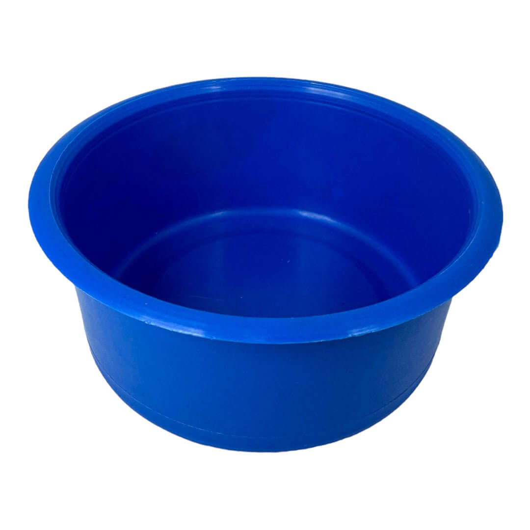 Blue hamster plastic feeding dish, 90 x 40mm size, ideal for small pets, color selection is random.