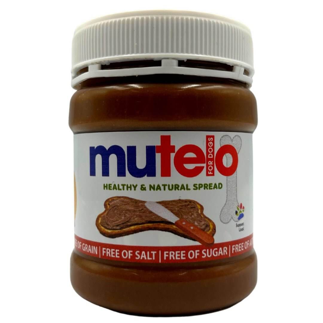 Mutelo Dog Smear Treat 250ml jar featuring natural ingredients for healthy dog snacks and joint support.